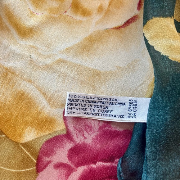 ANNE KLEIN vintage large silk scarf - Picture 8 of 13